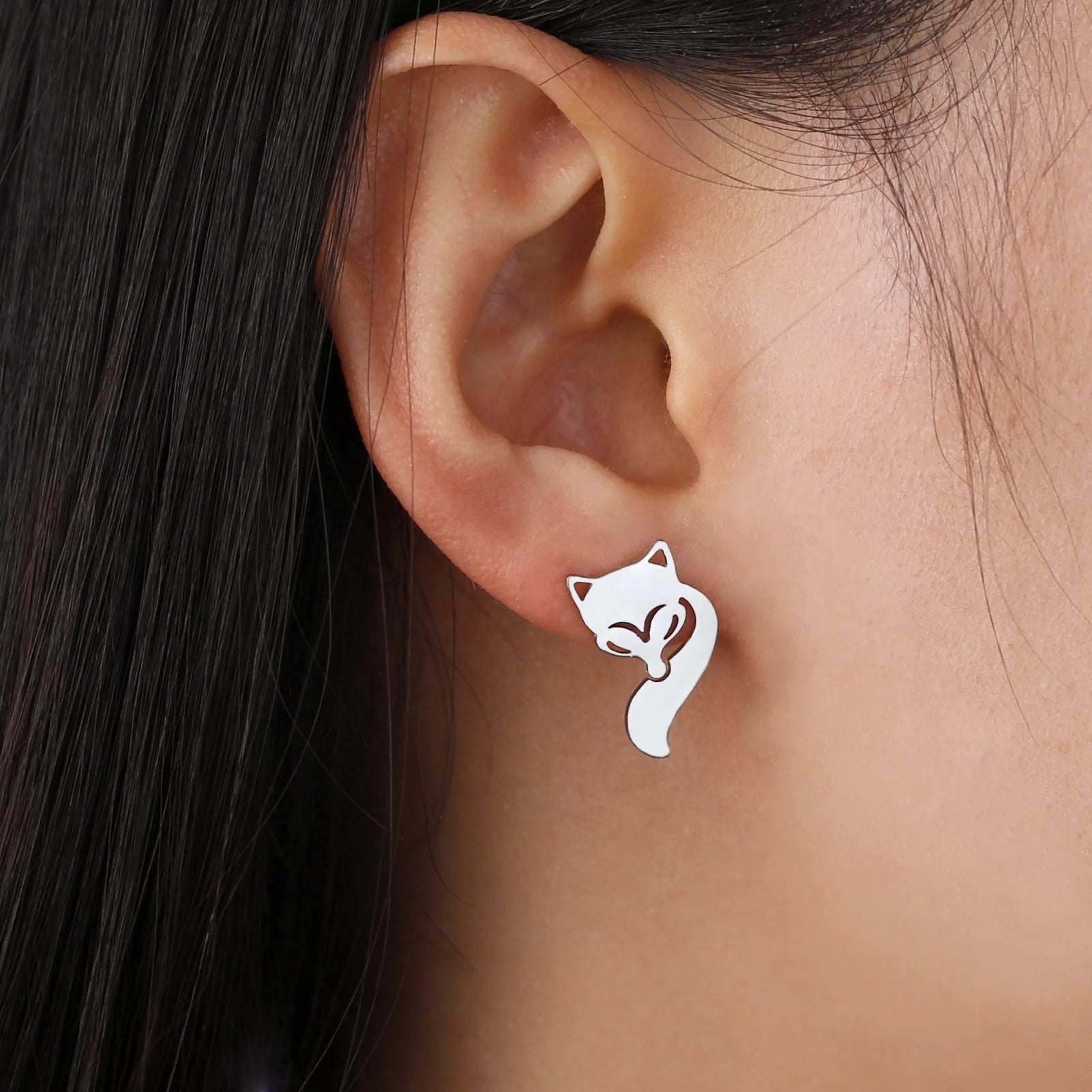 New in Women Cute Fox Stud Earring Gold Color Ear Piercing Trend Animal Stainless Steel Jewelry Birthday Gift Wholesale