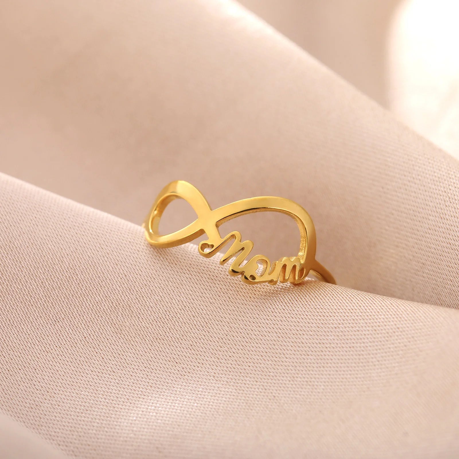 MOM Letters Infinite Love Symbol Ring Mum Women Stainless Steel Finger Ring Fashion Jewelry Mother's Day Gift Wholesale