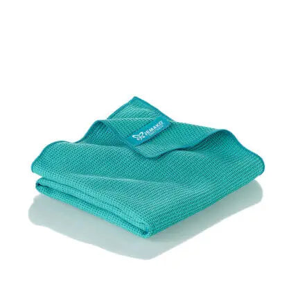 16 Inch X 16 Inch Lint Free Quickly Clean Window Glasses Windshields Mirrors and Stainless Steel Blue Microfiber Cleaning Clo