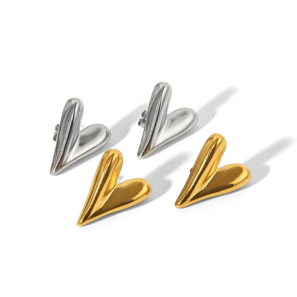 New Creative Stainless Steel 18K Geometric Delicate Big Heart Shape Stud Earrings for Girls Waterproof Jewelry