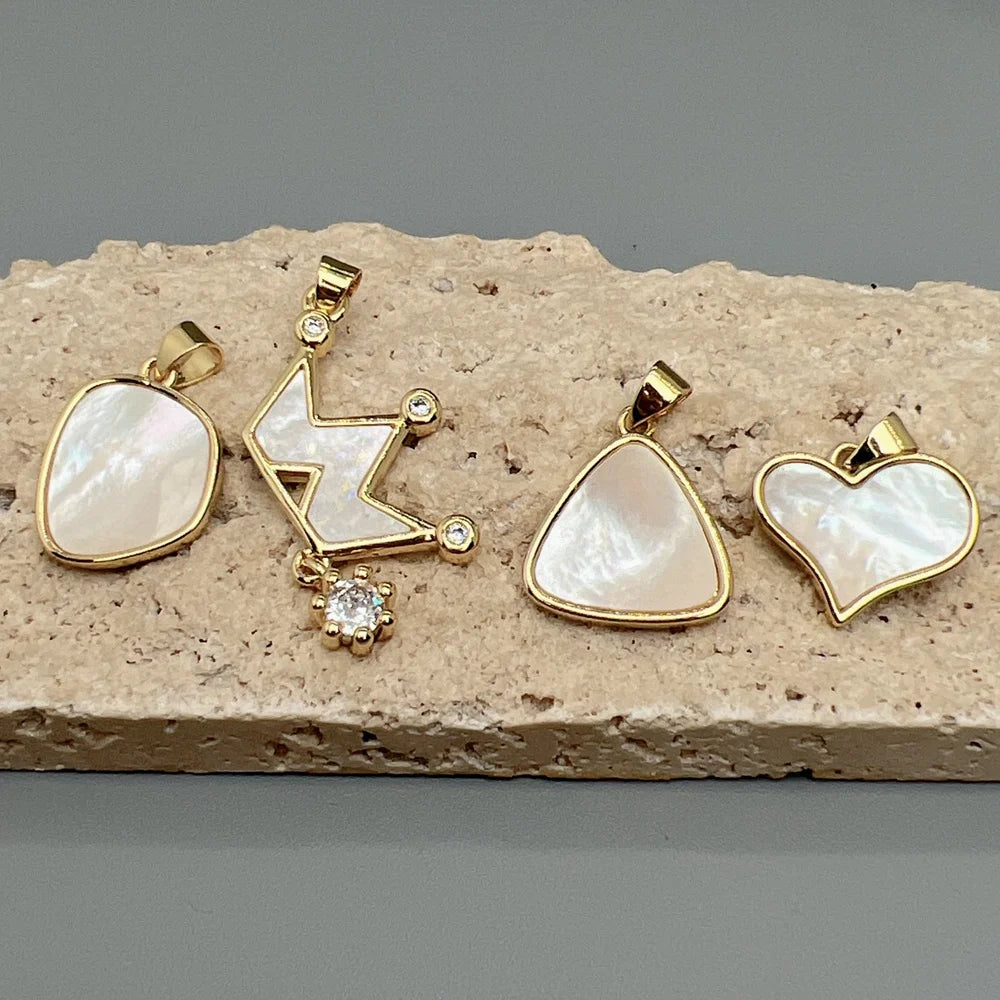 Fashion Sea Shell Heart Crown Pendants Charms for Jewelry Making Diy Necklace Beautiful Accessories