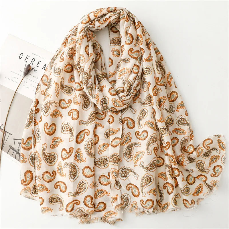 Factory Custom Europe Classic Designs Soft Viscose Cashew Printed Shawls Fashion Women Hook Flower With Gold Foil Glitter Sca
