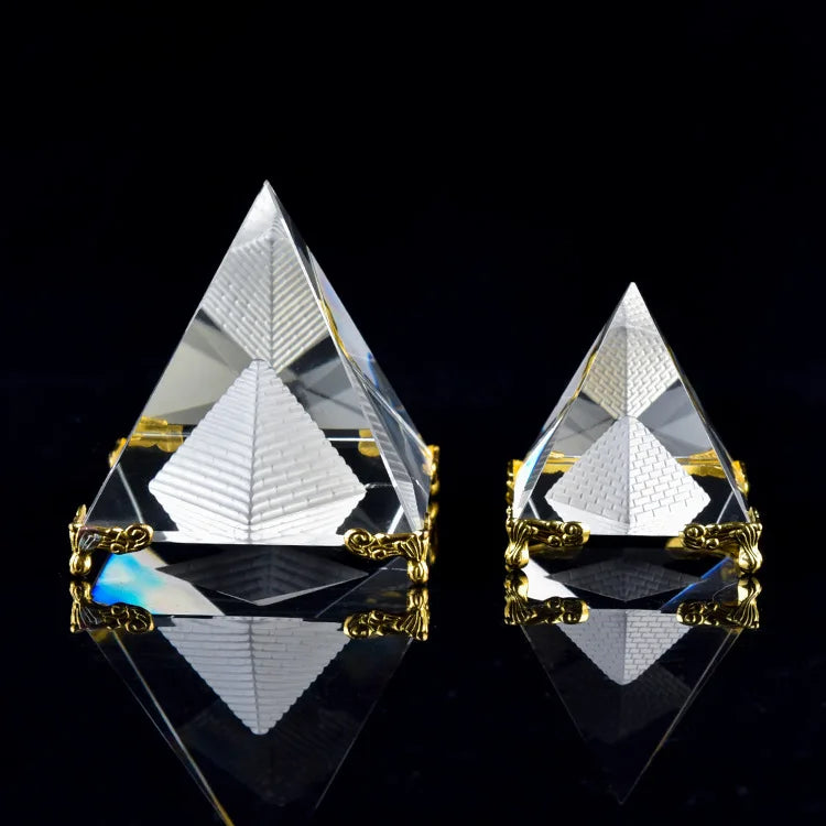 Hot Selling Custom Laser Engraved Logo 3D Transparent Pyramid K9 Crystal Prism Glass Paperweight Gift for Clients Home Decor