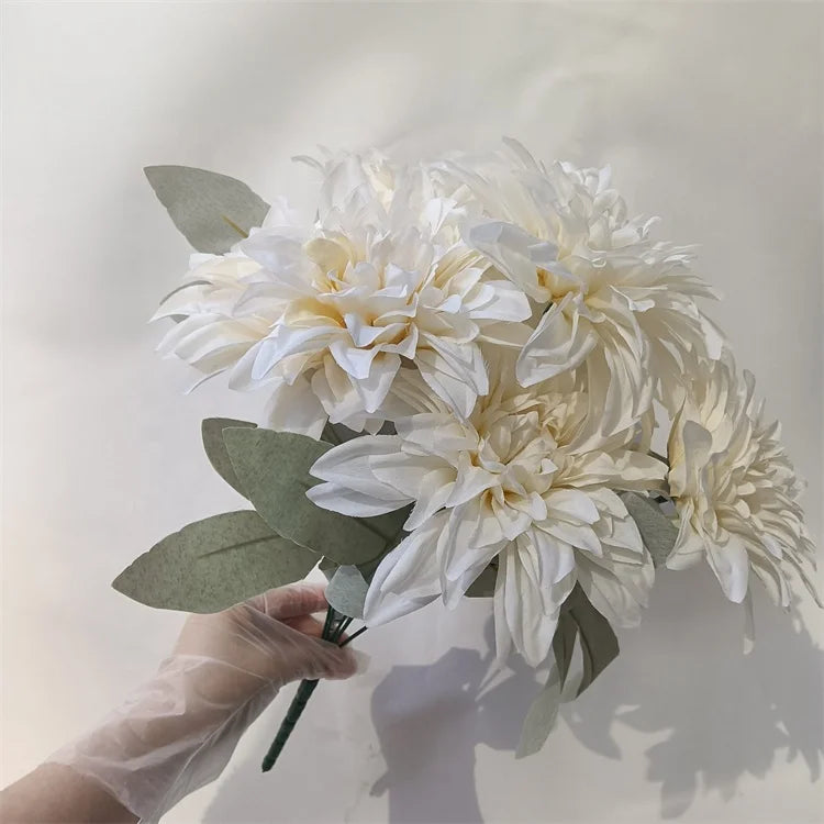 Hot Selling G-2104 Artificial Wedding Decoration Silk Dahlia Daisy Bouquets Flower 7 Heads White Bouquet Floral Flowers