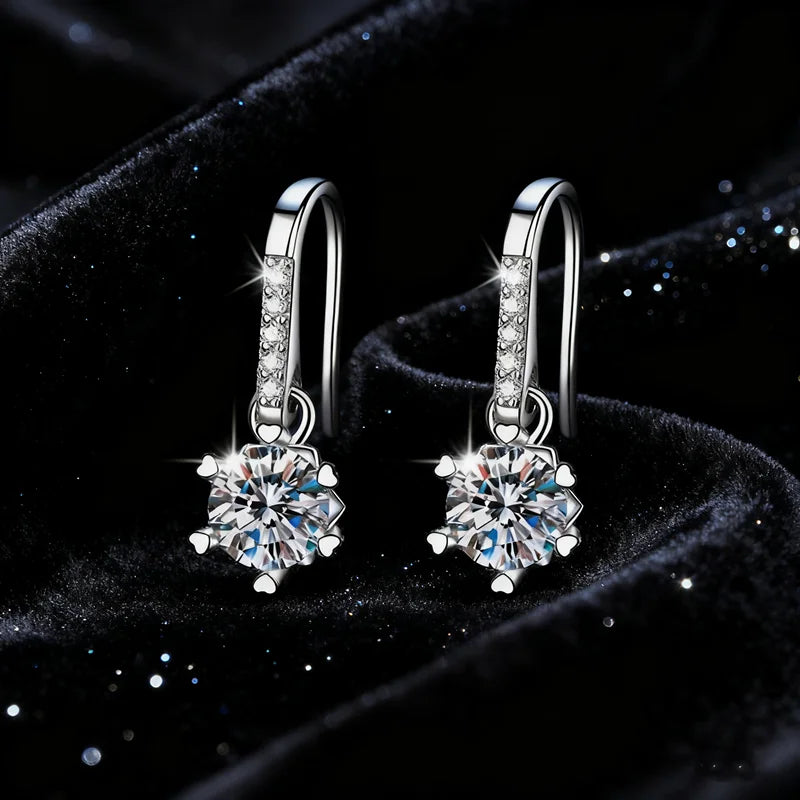 Simple Fashion Small Daisy Earrings D Colour Moissanite S925 Sterling Silver Earrings Female