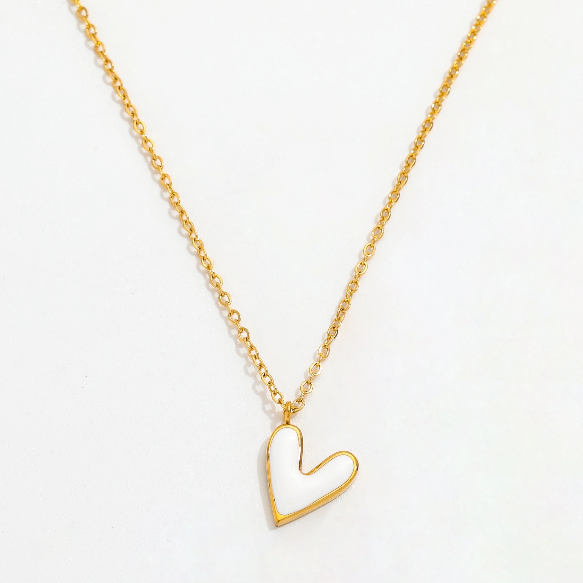 Fenny 18K Gold Plated Ready to Ship Simple Fashion Heart White Enamel Pendant Necklace Stainless Steel Jewelry Wholesale