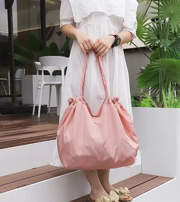 2026 Fashionable Large Capacity Supermarket Portable Folding Bag New Polyester Reusable with Cartoon Pattern HENGXIN HXR24312