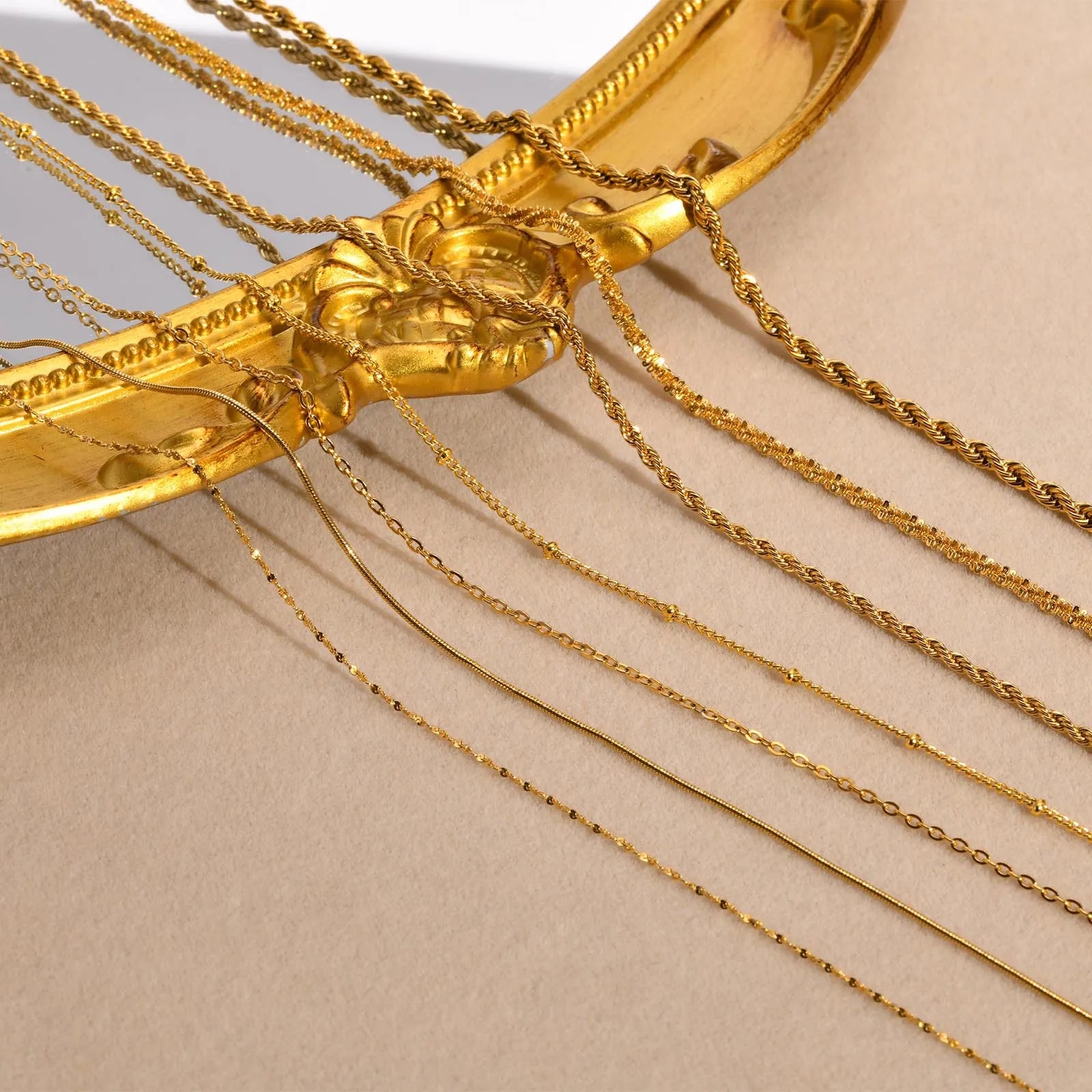 HOVANCI Waterproof Jewelry Supplier Gold Plated Jewelry Stainless Steel Summer Simple Twist Snake Bone Chain Necklace for Wom