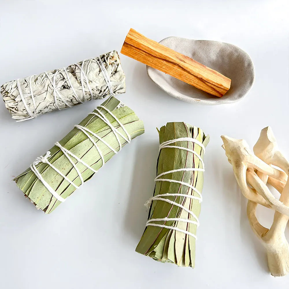 4 Inch Aromatic Eucalyptus Sage Sticks for House Cleansing Effective in Getting Rid of Evil Spirits Sage Smudge Stick Bundle
