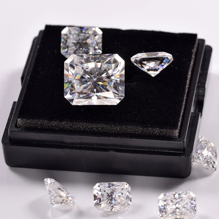 Premium Hand-Cutting  D VVS1 Flawless  Diamond Test Passed Synthetic Moissanite Radiant Cut Ring Moissanite