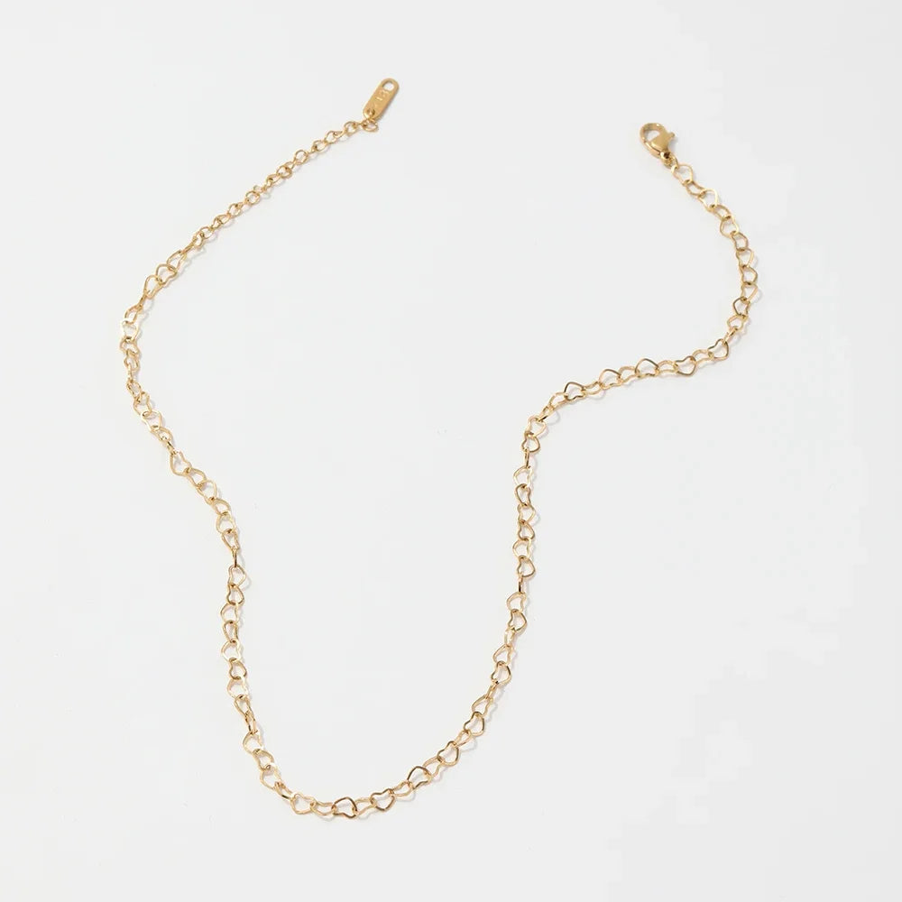 Fenny 18K Gold Plated No Fade Dainty Hollow Heart Pave Chain Necklace Classic Jewelry Stainless Steel Jewelry Wholesale