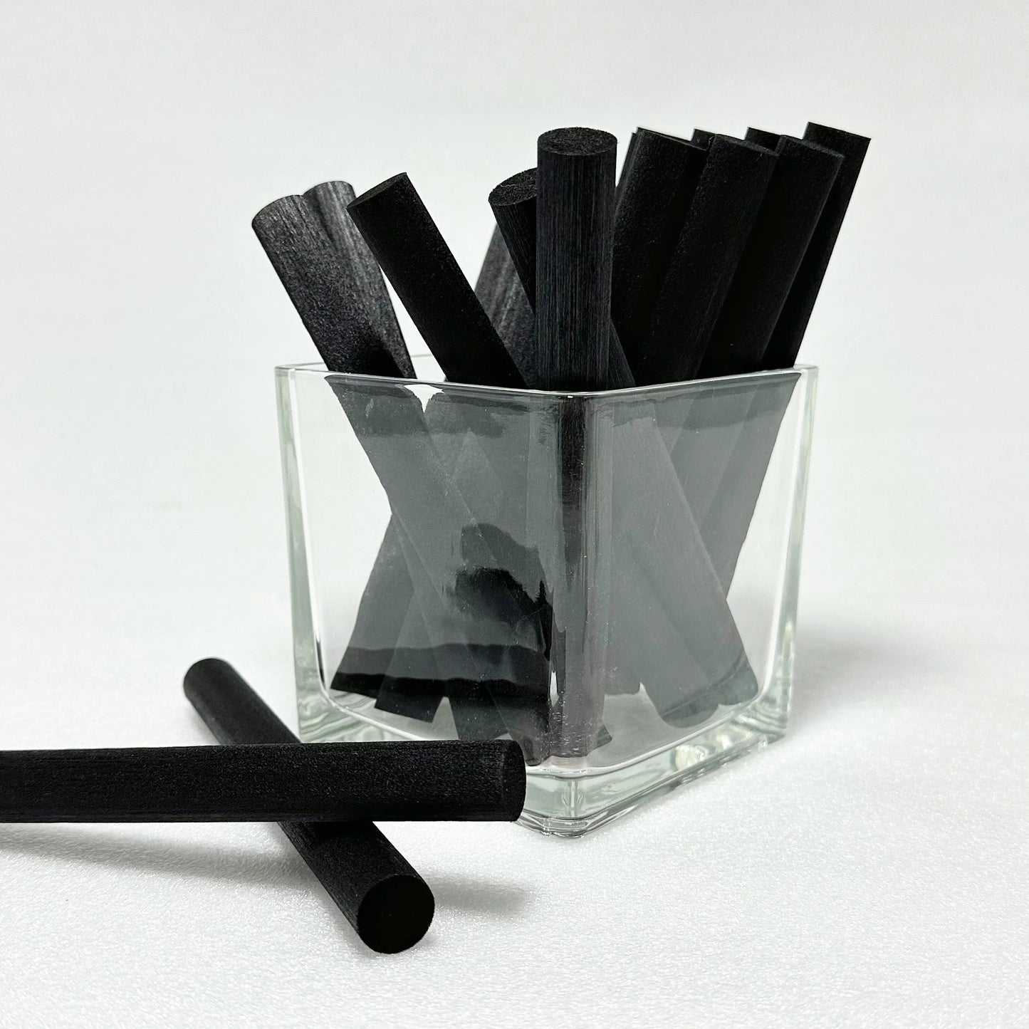 Factory Direct Sale Eco-Friendly Reed Diffuser Sticks Black Fiber Cotton Diffusion Rod D1.5*L15cm Custom Brand Bulk Packing