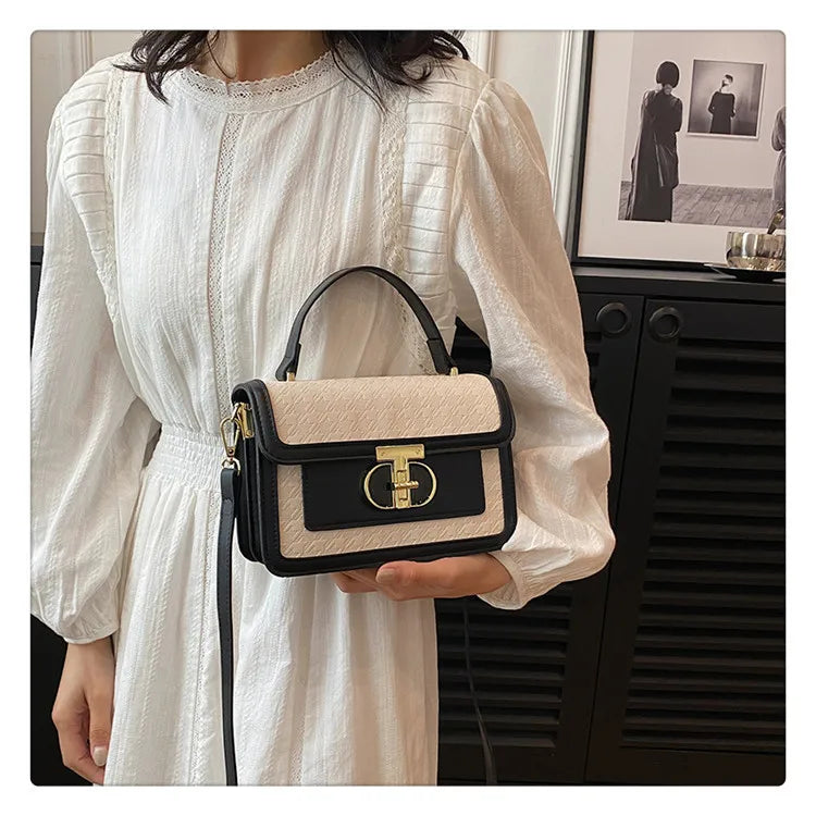 Kunhao 2024 Summer Vintage Embossed Saddle Bag Women Customizable Logo High Quality Large Capacity Handheld Crossbody Letter