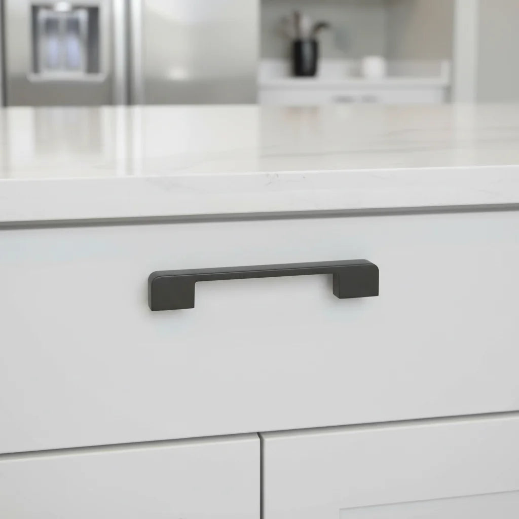Black Brass Modern Durable Cabinet Pulls for Bedroom Outdoor Use-Elegant Kitchen Furniture Handles with Easy Installation