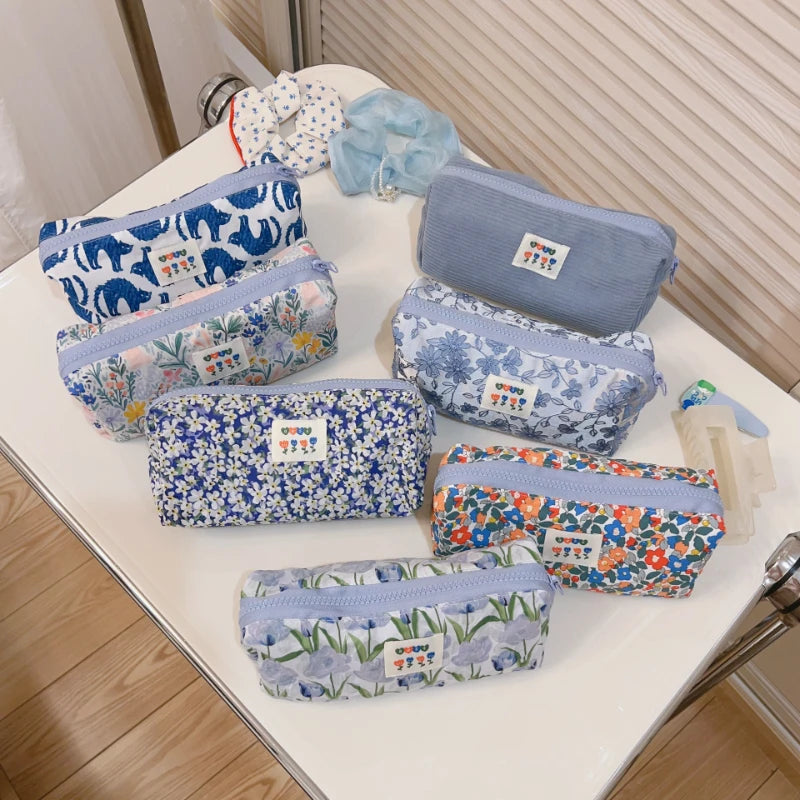 Sweet Blue Casual Girls Pencil Case Vintage Flower Women's Portable Storage Bag Cute Floral Female Makeup Cosmetic Bags Clutc