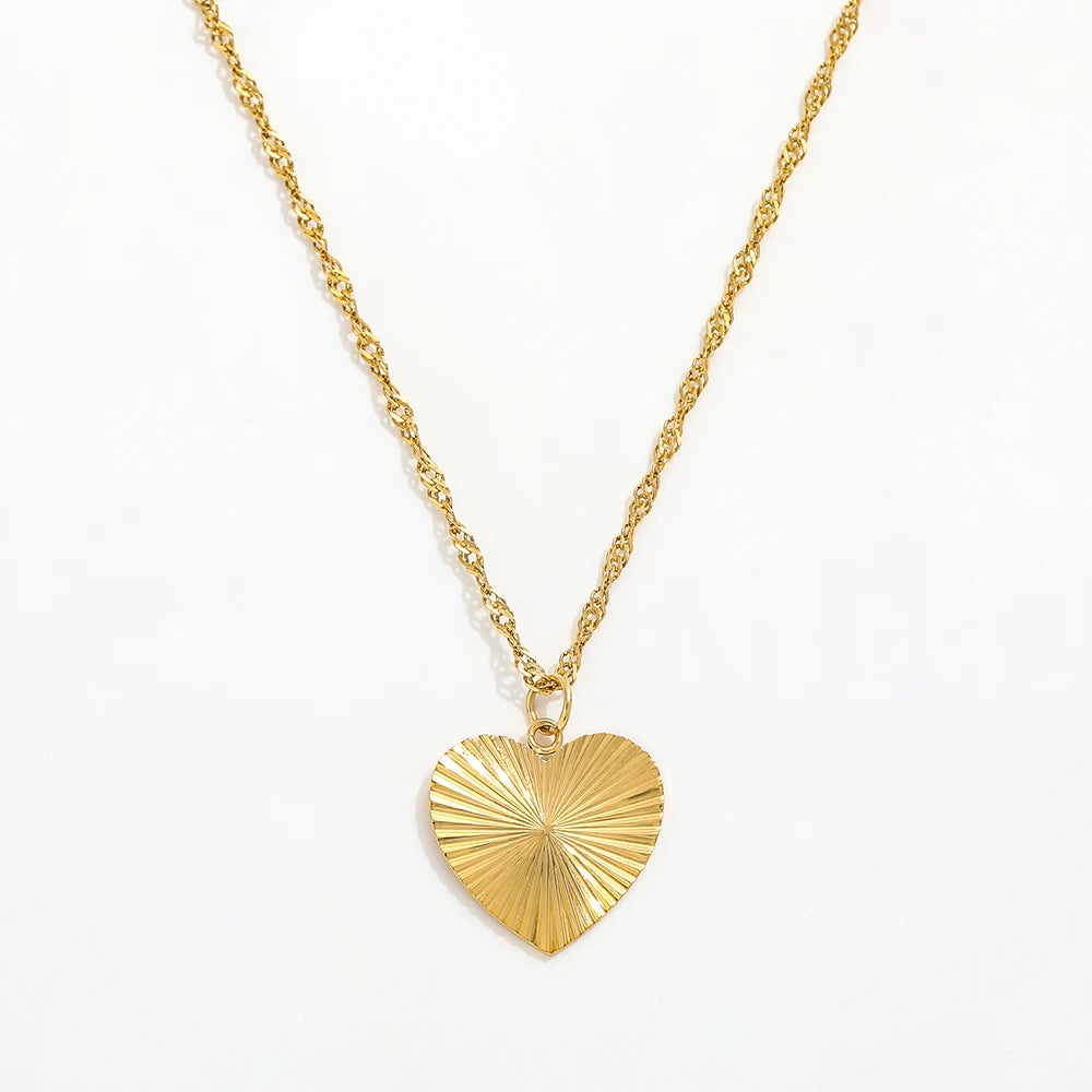 Fenny PVD Plated Permanent Charm Heart Burst Pendant Necklace Ready to Ship Stainless Steel Jewelry Wholesale