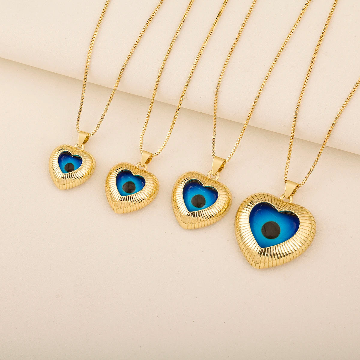 QIKU Romantic 18K Gold Plated Blue Eye Heart-Shaped Pendant Link Chain Necklace Trendy  for Women's Mother's Day Gift
