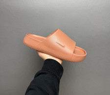 Nike Calm Slide DX4816-202 Hombre Slides T. EU 43 / US 9.5 Terra Blush