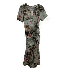 Nuevo vestido de moda ajustado en un lado verde talla S nuevo con etiquetas