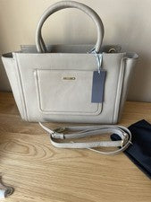 Bolso Ruth Langsford mediano de cuero multiusos en color topo etiquetas nuevas