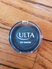 Sombra de ojos ULTA Beauty verde glamazon 0,08 NUEVA