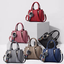 Bolso Mensajero de Cuero para Mujer con Bordado y Pelota - Bolso de Mano de Moda