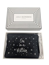 Bolso Lulu Guinness negro satinado uno en un millón brillante con cremallera superior nuevo en caja (KN)