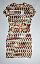 Vestido para mujer Rue 21 Chevron multicolor recortado manga corta juniors talla grande