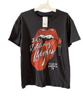 Camiseta de moda para mujer negra con estampado de banda talla mediana