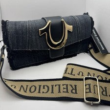 Nuevo con etiquetas True Religion: Bolso bandolera de mezclilla deshilachada para mujer