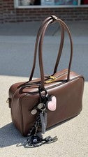 Linea Eleganza — Bolso clásico de cuero genuino con correa ajustable. Zapato mujer