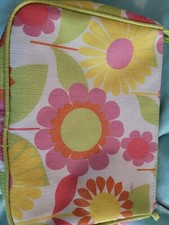 Colorido Diseño Floral CLINIQUE Bolso de Belleza/Bolsa de Maquillaje Cremallera Superior NUEVO RS155