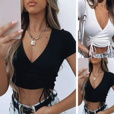 Camiseta corta envolvente con cuello en V fruncida para mujer manga corta ajustada tejida elástica