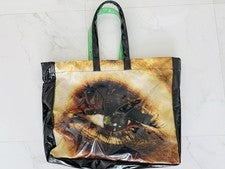 Bolso de Mano Artista Forrado Resistente 22 X 16 Diseñado por Alex Prager