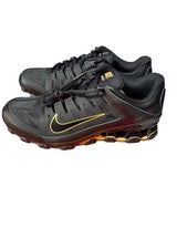 Nike Reax 8 TR Malla Zapato de Entrenamiento Negro/Metálico Dorado Negro EE. UU. Para hombres 11.5 Nuevo