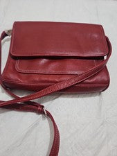 Cartera de cuero roja Liz Claiborne Craftedf