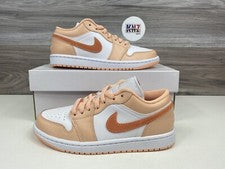 Nike Air Jordan 1 Low Para Mujer 'Sunset Haze' Blanco Cítrico (DC0774 801) Multi Talla