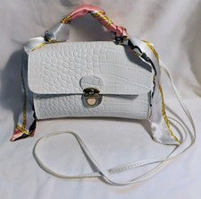 Cartera de mano para mujer blanca con correa bandolera de cuero PU