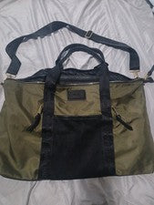 Bolso de hombro Steven Madden verde y negro para mujer
