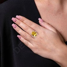 Anillo solitario hecho a mano con piedras preciosas de nacimiento de corte ovalado facetado de plata de ley DGR1112