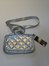 Bandolera para mujer Haute Shore Rae Shine plateada vegana acolchada 8"x 0,75" x 5,25 nueva con etiquetas