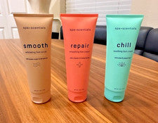 SPA SCENTIALS - CREMA Y EXFOLIANTE PARA EL CUIDADO DE LOS PIES SUAVE, REPARADOR, FRÍO - NUEVO - 3 EN TOTAL