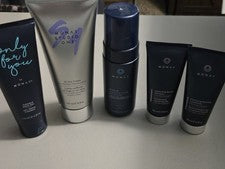 NUEVO MONTH STUDIO ONE JUEGO DE 5 PIEZAS PARA EL CUIDADO DEL CABELLO - NUEVO