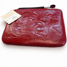 Muñequera para mujer Patricia Nash Cassini de cuero rojo baya en relieve nueva con etiquetas $89