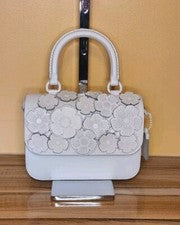 ¡Bolso Coach Rogue con asa superior con rosas de té tiza plateada! ¡NUEVO CON ETIQUETAS!