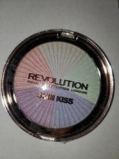 ❤ Iluminador Makeup Revolution Skin Kiss -- TÚ ELIGES ❤