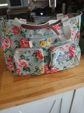Bolso de Mano Suo Ya Te Para Mujer Floral Colores Brillantes Gran Diseño Detallado Nuevo Sin Etiquetas