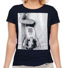 Modelo Moda En Baño Mujer Camiseta Top Regalo Estampado Blanco y Negro