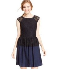 Vestido para mujer Emerald Sundae junior de encaje peplum negro 1
