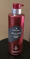 Sistema de cuidado calvo Old Spice lavado diario del cuero cabelludo con limpieza de aloe paso 1
